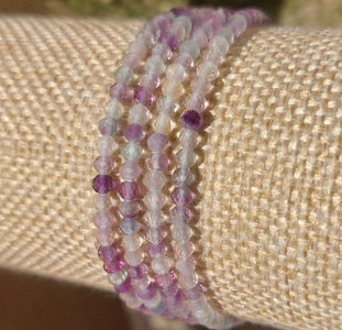 Foto von Edelsteinarmband aus Naturstein Armband, Fluorit, Perle facettiert, 03 mm Kugeln.