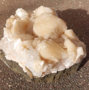 Stilbit-Stufe (Indien) – Naturstein, Edelstein, Mineralien, Sammlerstück.