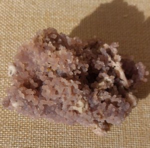 Trauben Achat (Indonesien) – Naturstein, Edelstein, Mineralien, Sammlerstück.